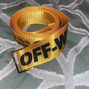 Off white cargo belt